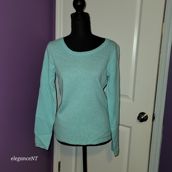 Peck & Peck Sweaters - Peck & Peck  100% Cashmere Angel Blue Sweater Sz: Small NWT